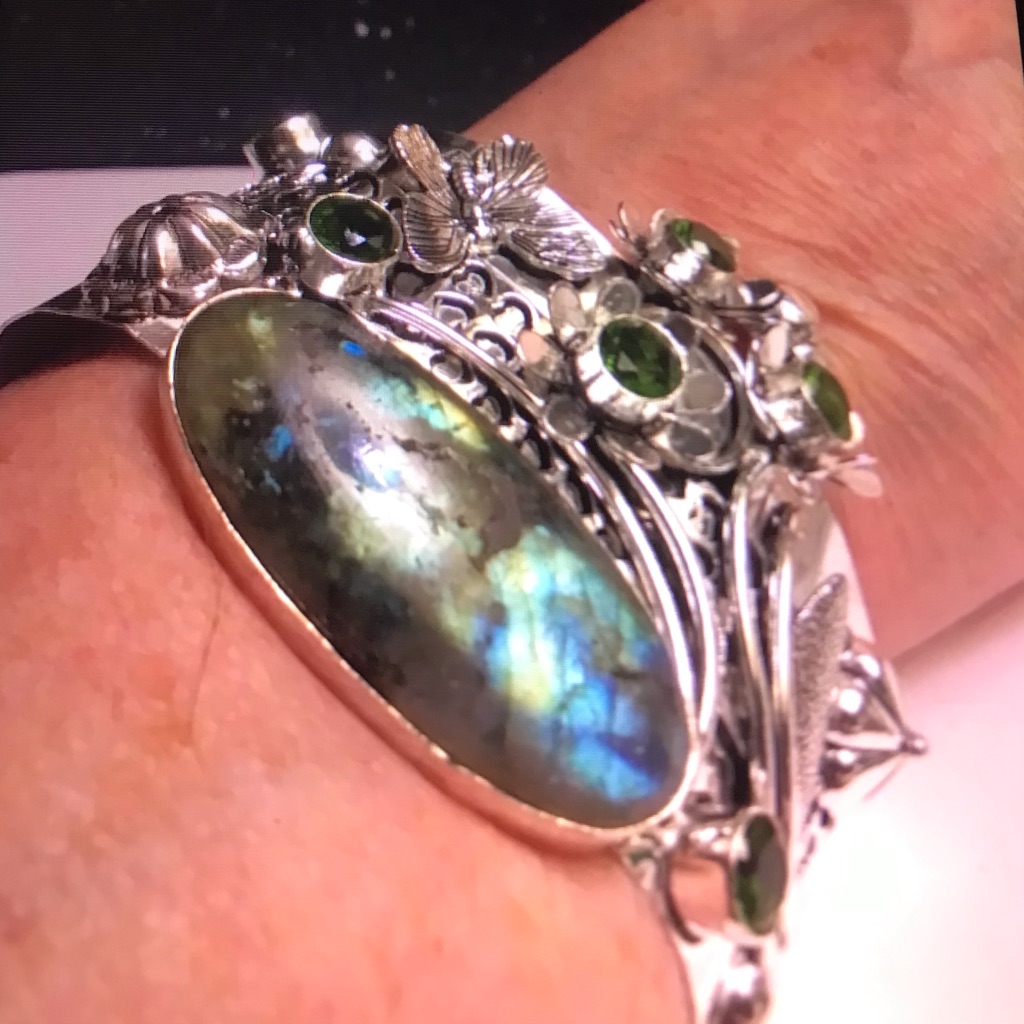 Labradorite Peridot 925 Sterling Silver Cuff Bracelet 115$